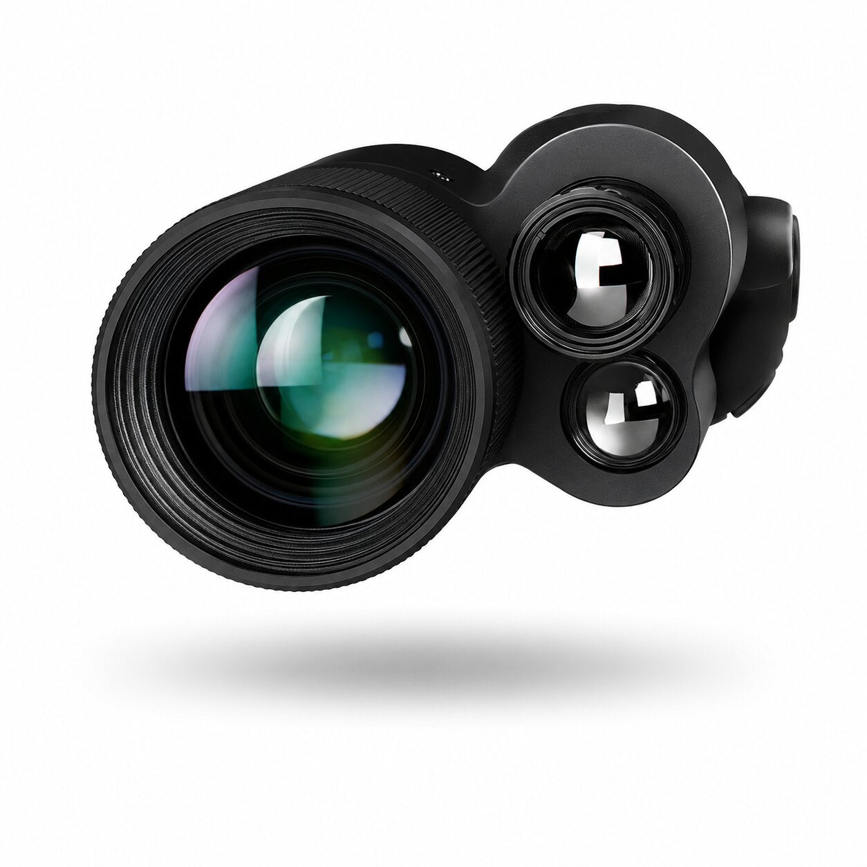 Front-facing close-up of the NEXTBAIT XM 4 Fusion scope featuring the primary objective lens, thermal sensor, and digital night vision optics for enhanced target detection and identification.
